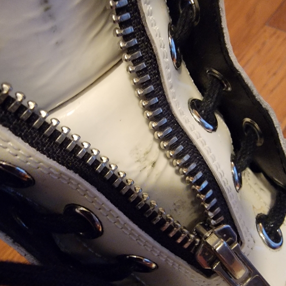 Jeffery Campbell Anarcho Patent leather Boot - Picture 8 of 11